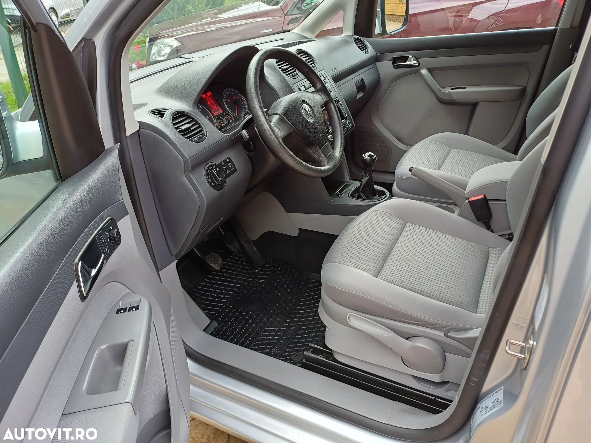 Volkswagen Caddy 1.9 TDI DPF Life (7-Si.) - 7