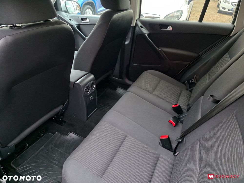 Volkswagen Tiguan - 16