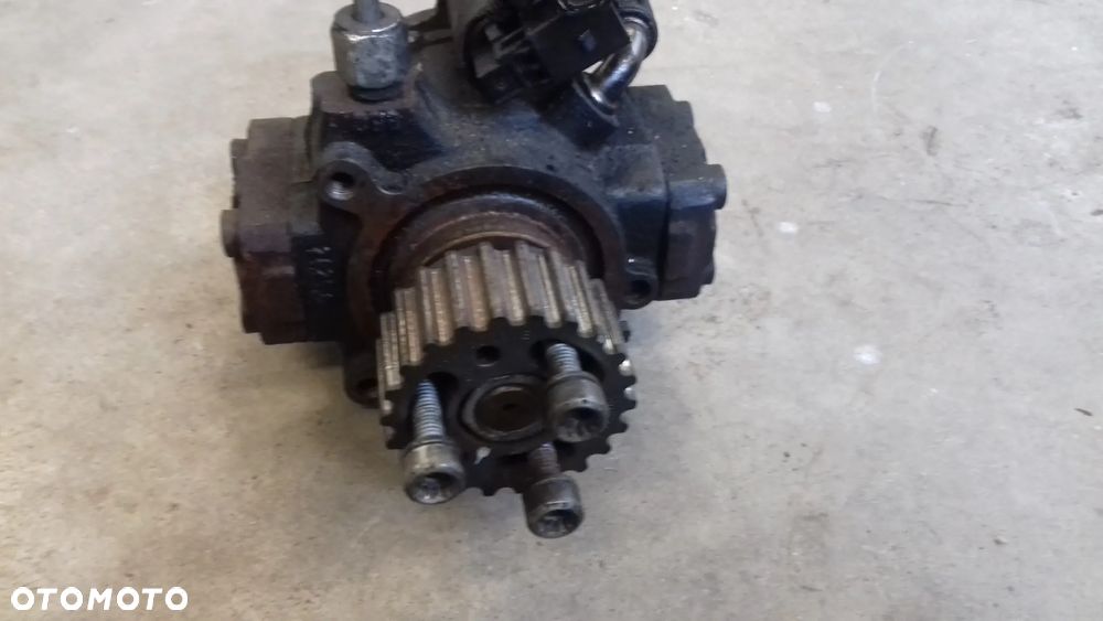 pompa wtryskowa 03L130755E Fabia II 1.6 TDI CAYC - 3