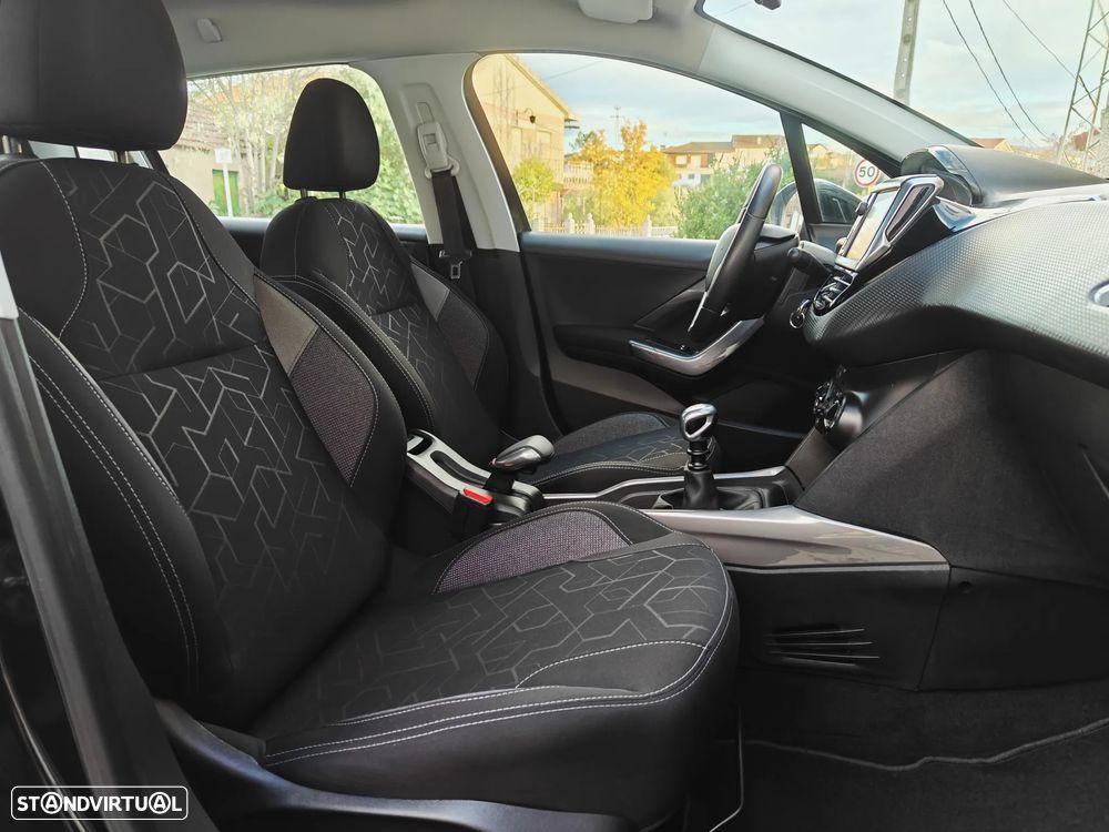 Peugeot 2008 1.5 BlueHDi Style - 10