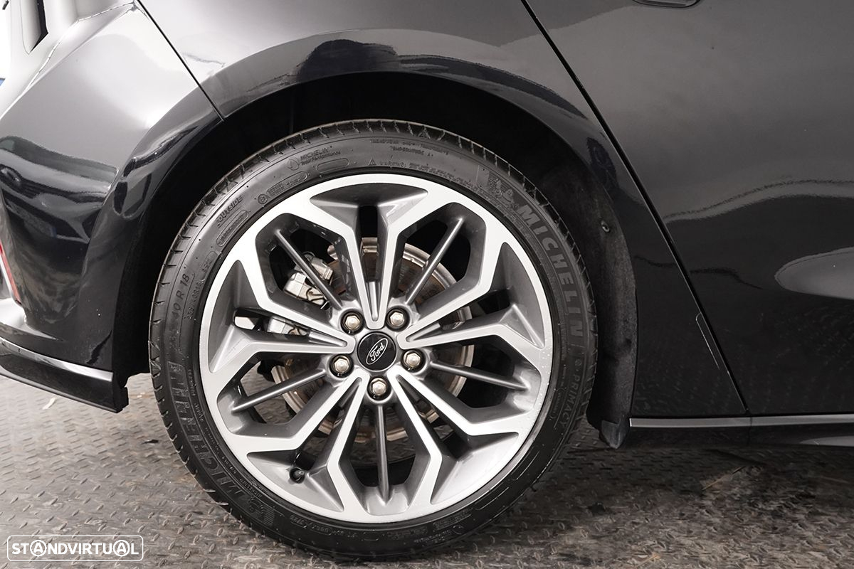 Ford Focus 1.0 EcoBoost MHEV ST-Line X - 5