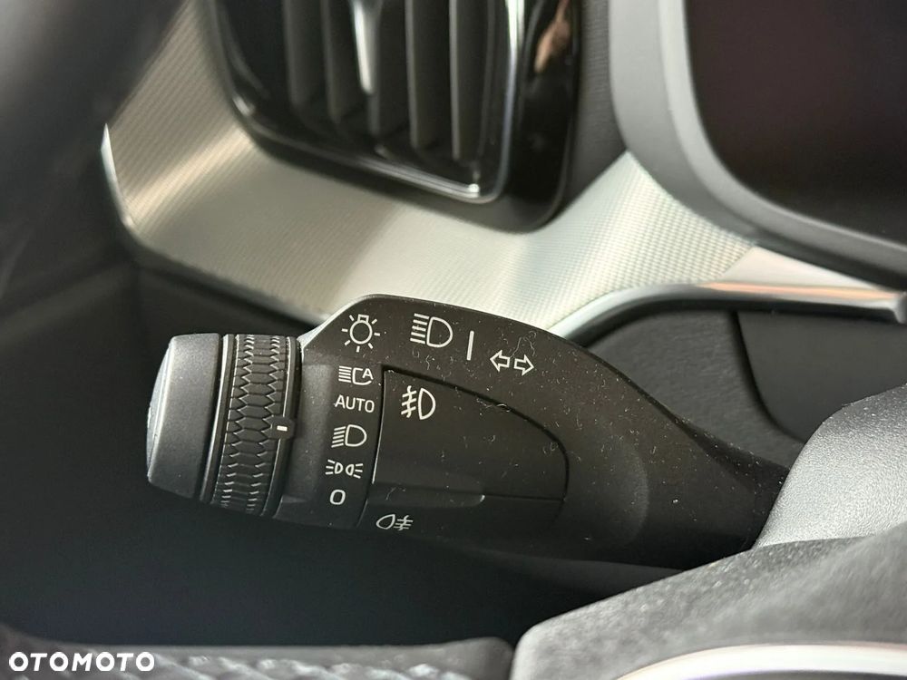Volvo XC 60 B5 B AWD Plus Bright - 20
