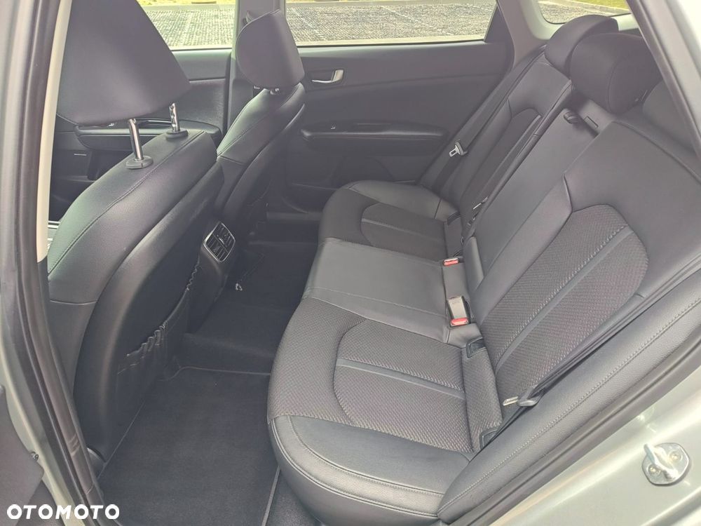 Kia Optima Plug-in Hybrid - 19