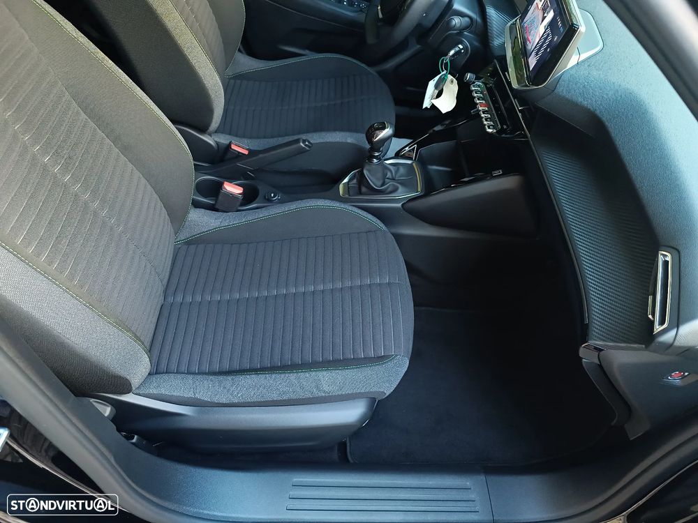 Peugeot 2008 1.2 PureTech Active Pack - 25