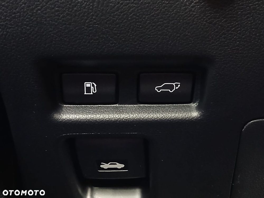 Lexus UX 300h F Sport Design - 39