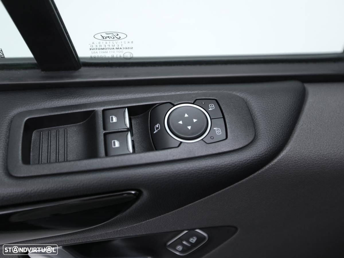 Ford Tourneo Custom - 16
