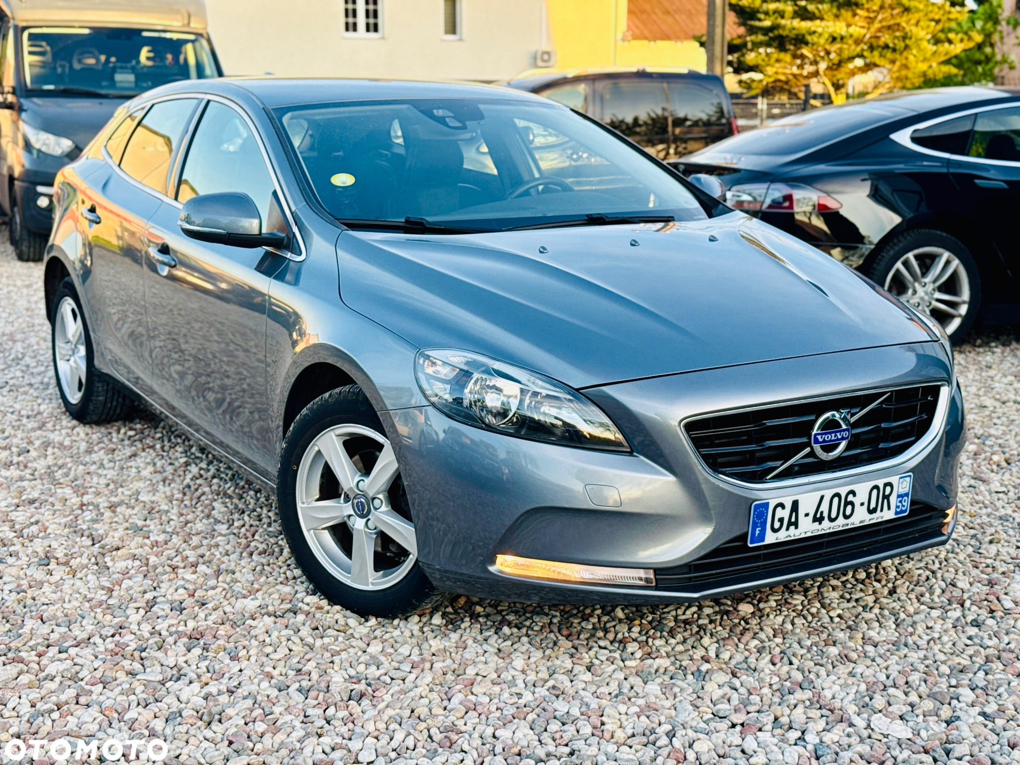 Volvo V40 D2 Drive-E Momentum - 13