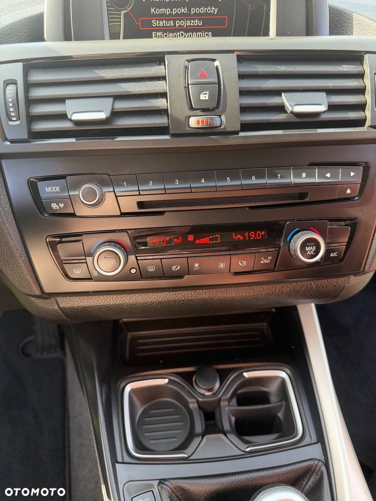 BMW Seria 1 116d DPF - 23
