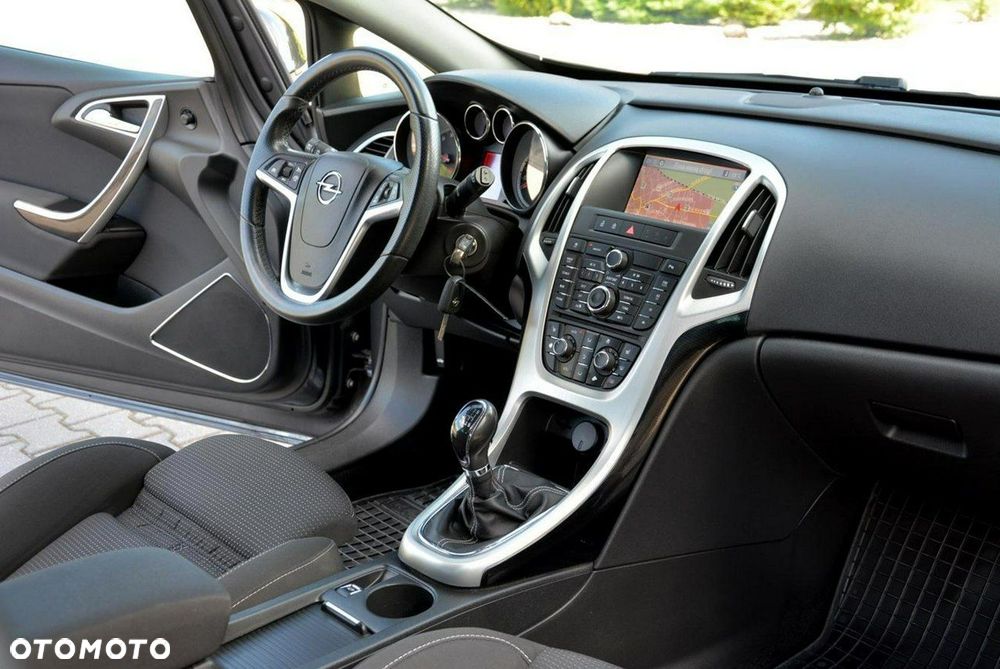 Opel Astra GTC 1.4 Turbo Innovation - 21
