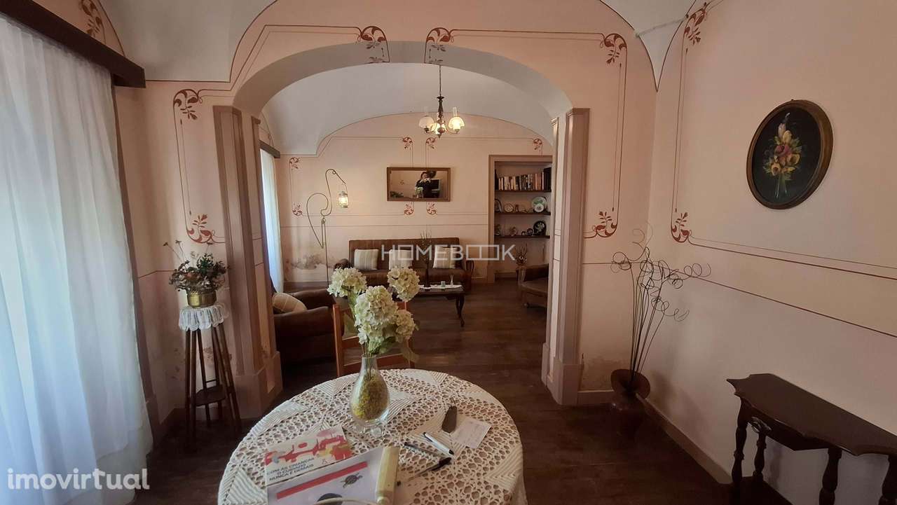 PRÉDIO COM 2 PISOS, TERRAÇO E ESTACIONAMENTO PRIVADO - Grande imagem: 4/30