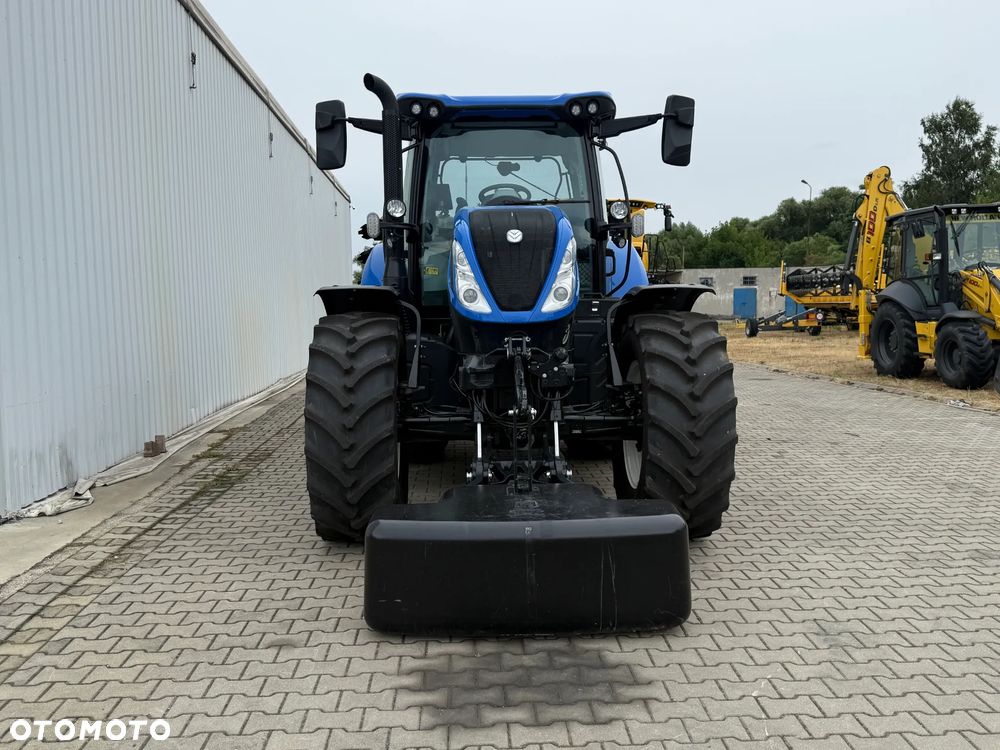 New Holland T6.180 Dynamic Command - 4