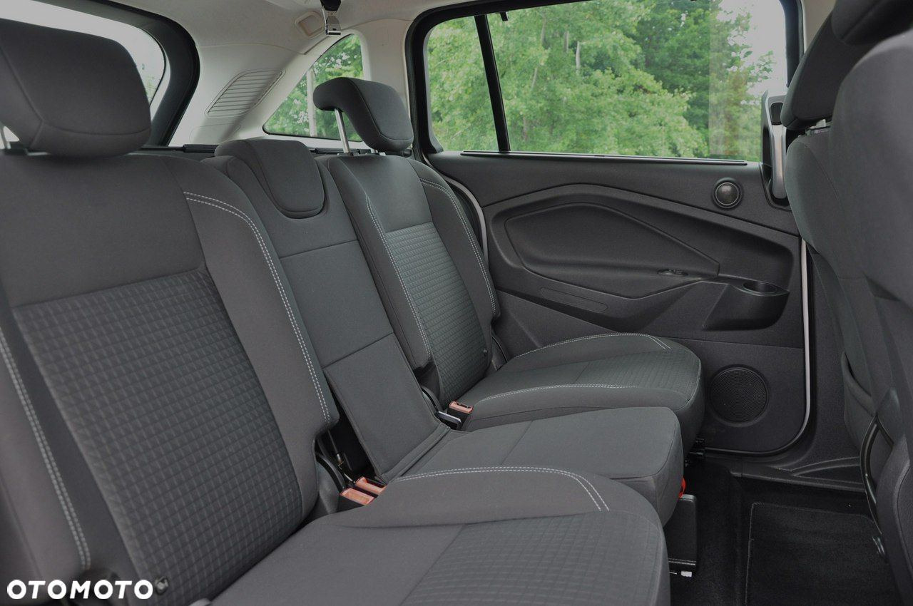 Ford Grand C-MAX - 14