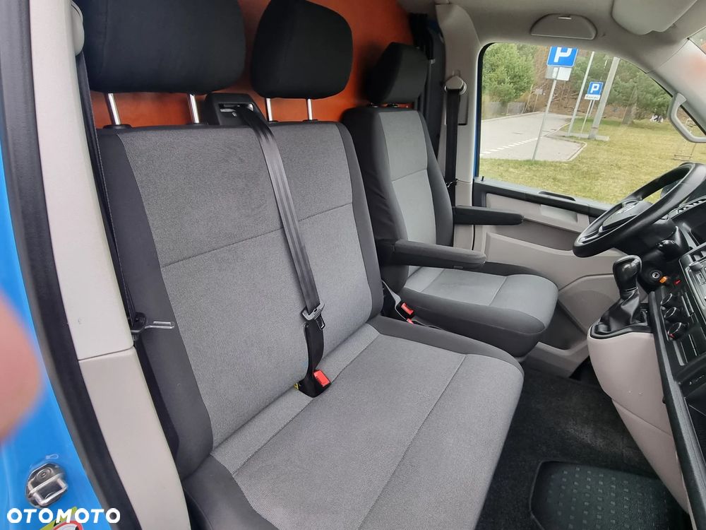 Volkswagen Transporter - 14