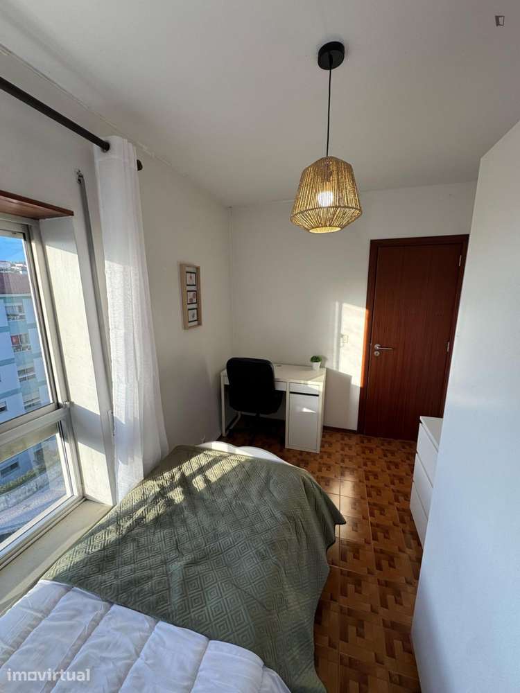 Quarto - localizado em Norton de Matos Coimbra - Grande imagem: 2/20