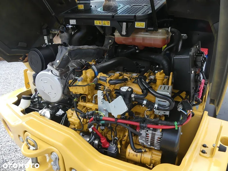 Caterpillar CAT 906M / 2017R / Centralne smarowanie / - 17