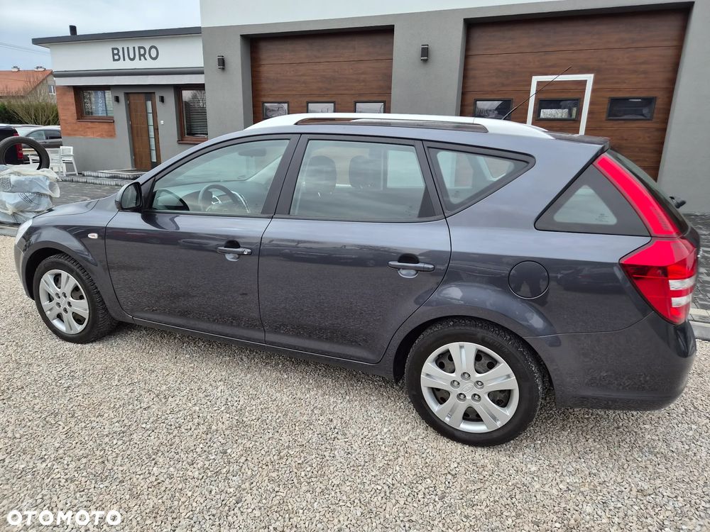 Kia Ceed - 5