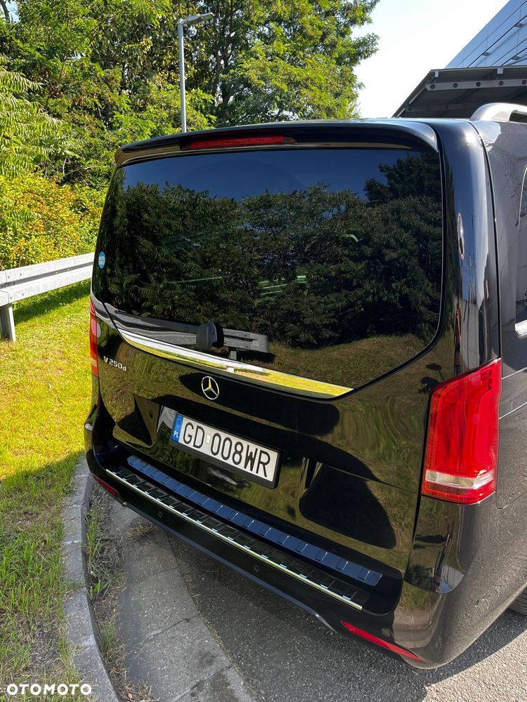 Mercedes-Benz Klasa V 250 d Exclusive 7G-Tronic - 24