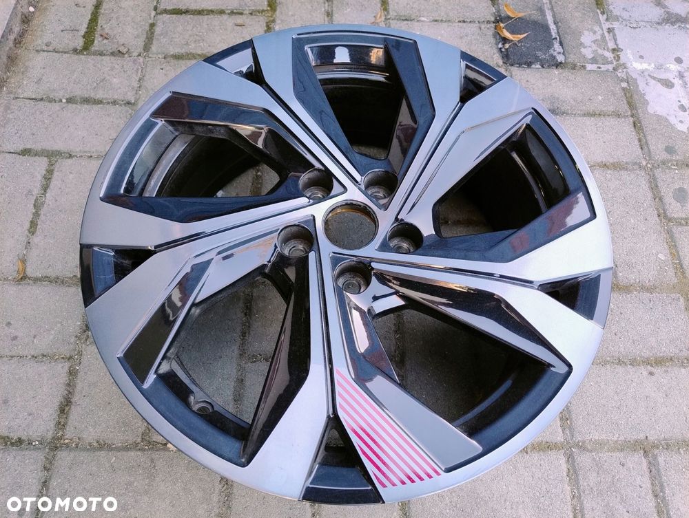 felga 7j 18 et35 renault arkana captur ii 403001407r - 2