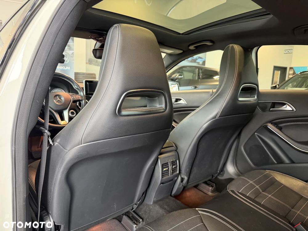 Mercedes-Benz Klasa A 180 CDI (BlueEFFICIENCY) 7G-DCT Urban - 18