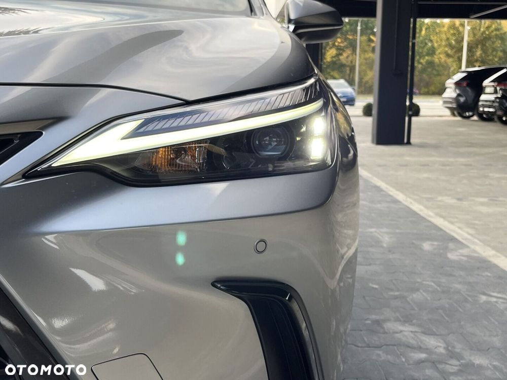 Lexus NX 350h Prestige 2WD - 14