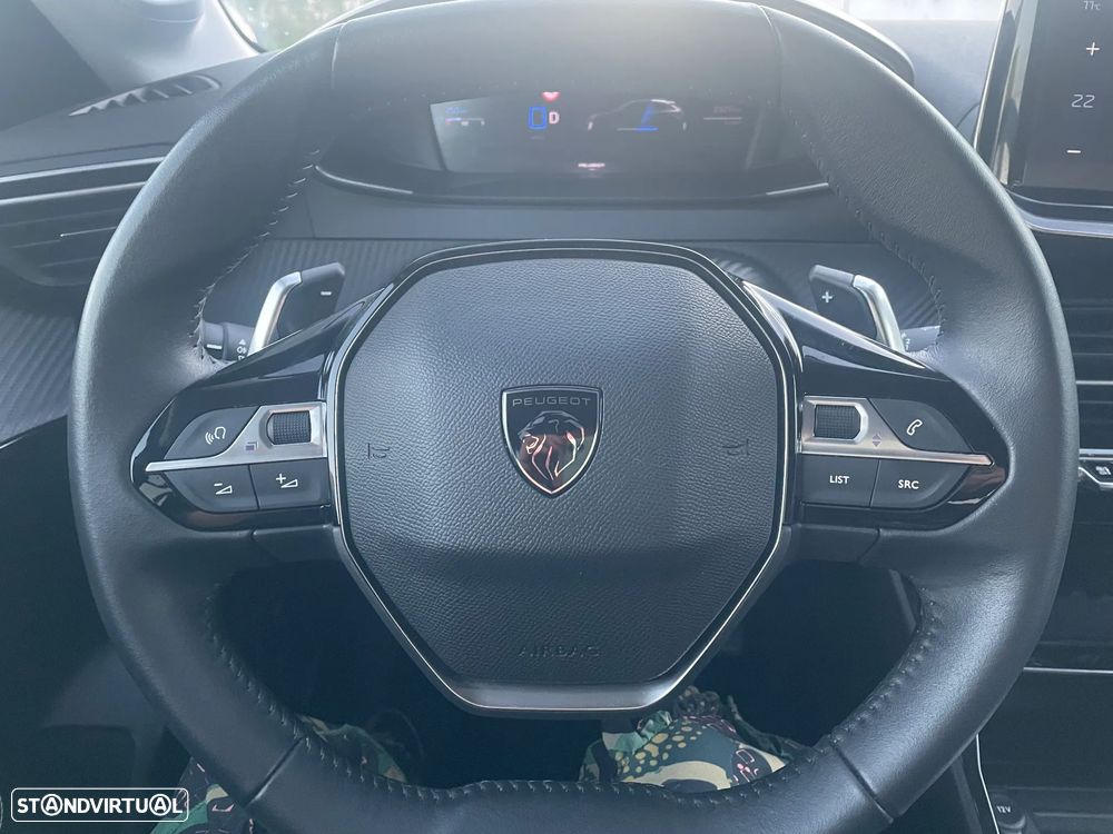 Peugeot 208 1.2 Hybrid Allure e-DCS6 - 14
