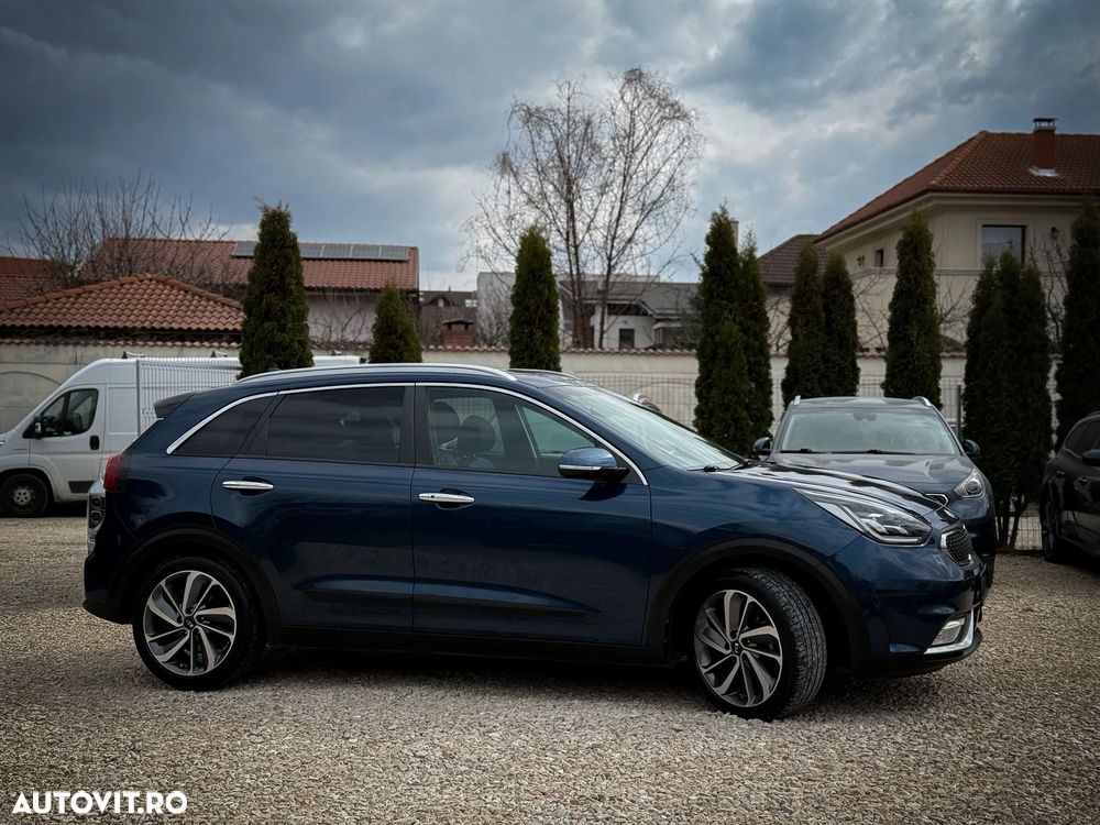 Kia Niro 1.6 GDI 2WD Aut. Vision - 3