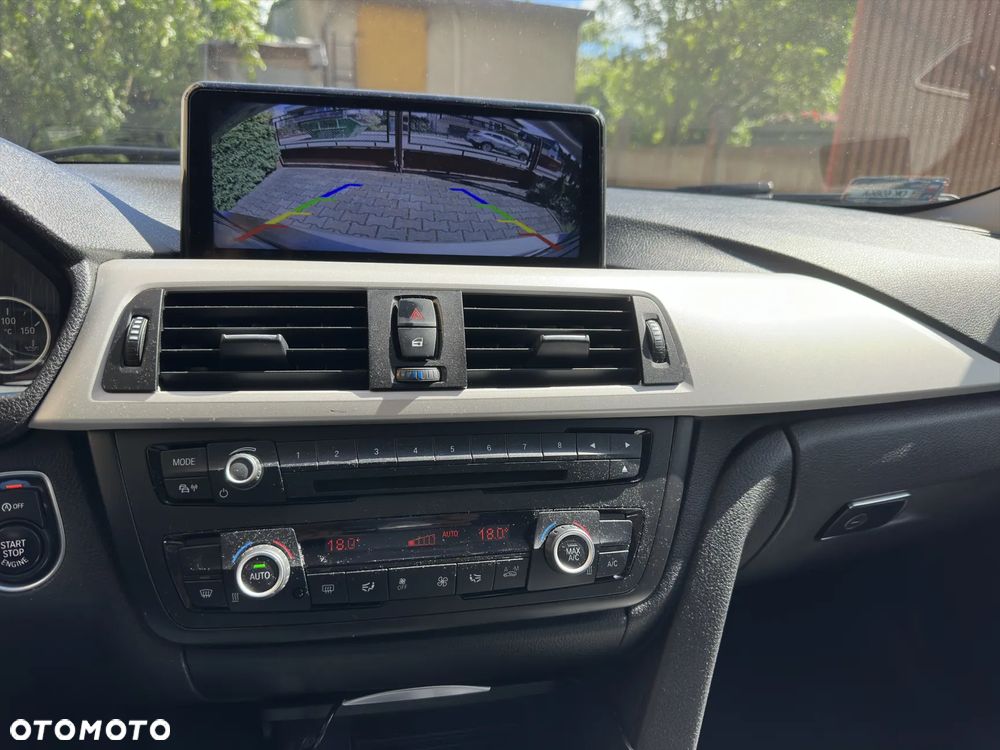 BMW Seria 3 335d xDrive - 21