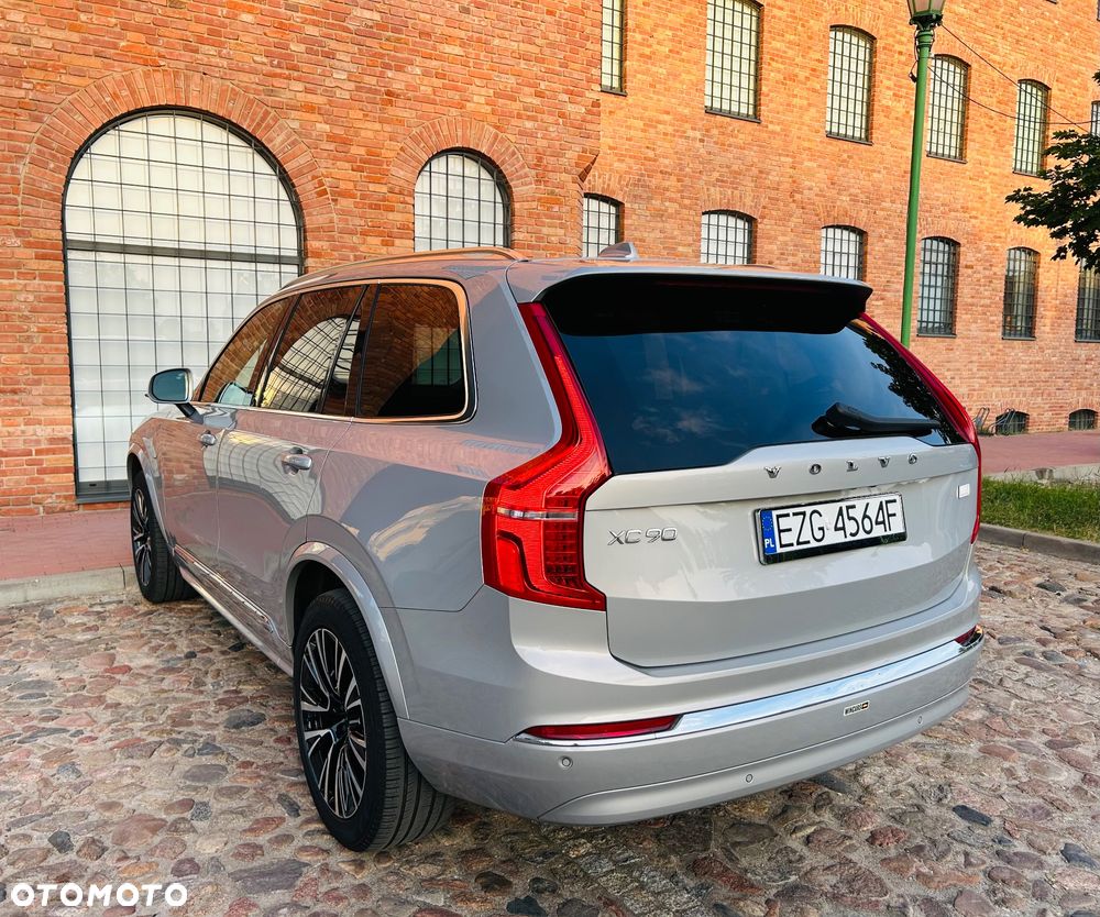 Volvo XC 90 - 7