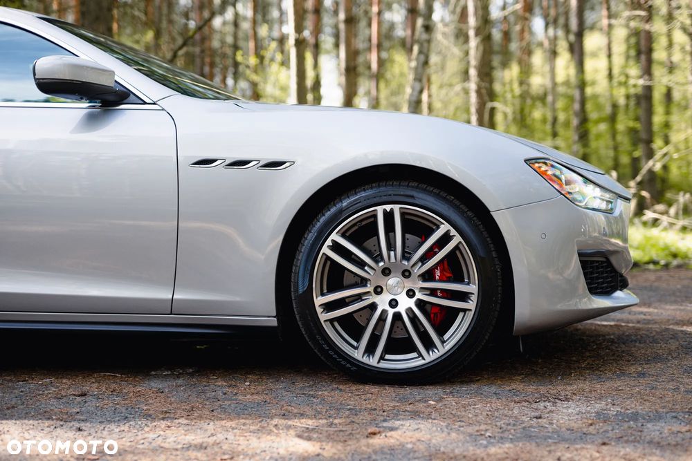 Maserati Ghibli S Q4 Essence - 12