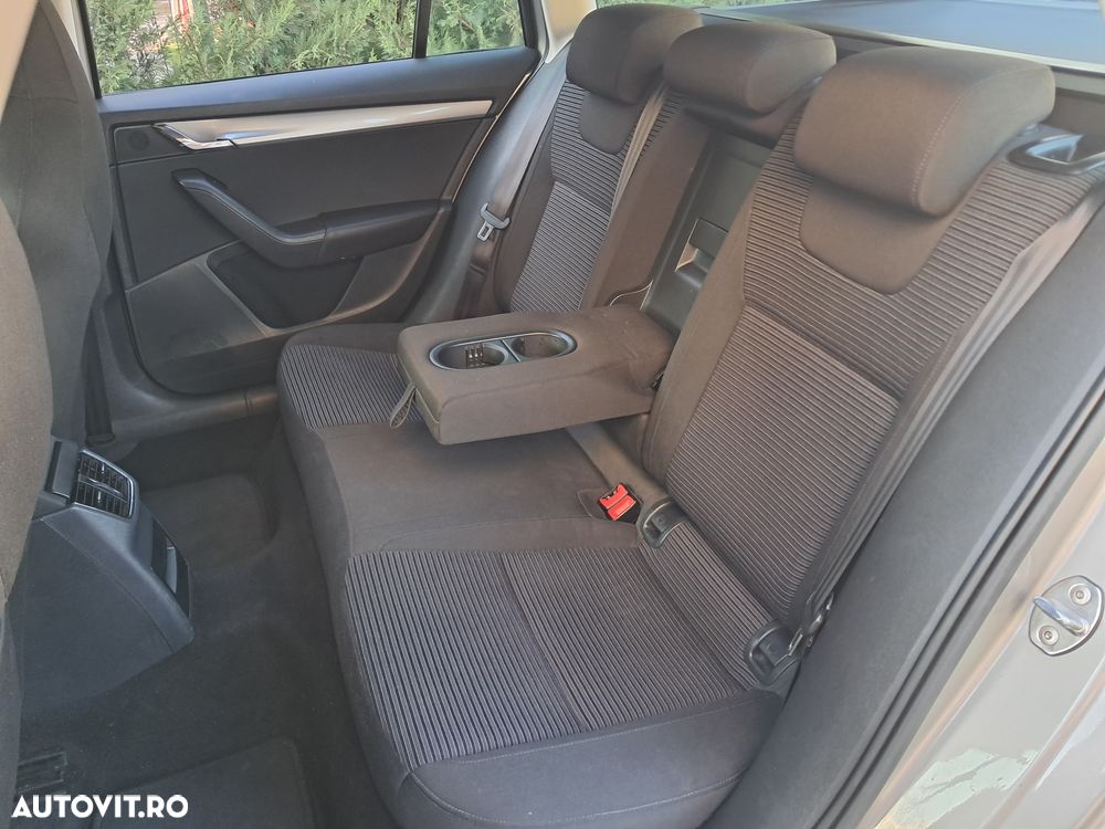 Skoda Octavia 2.0 TDI Green tec DSG Edition - 7