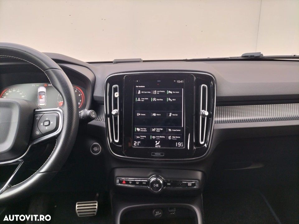 Volvo XC 40 - 8