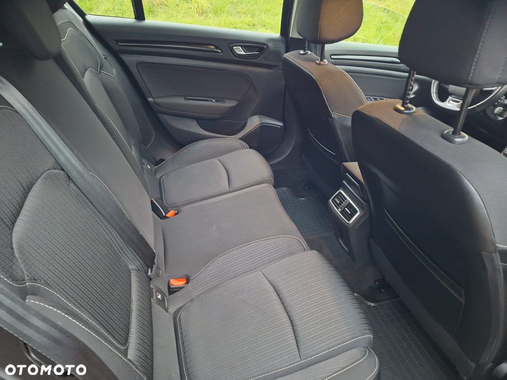 Renault Megane ENERGY TCe 100 EXPERIENCE - 16