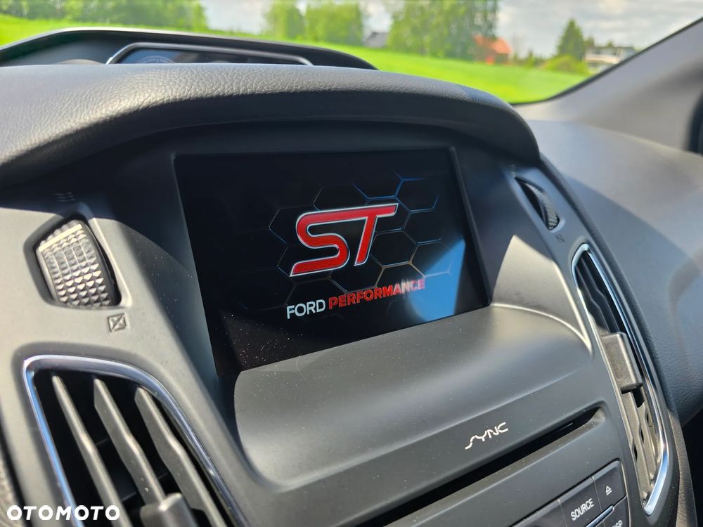 Ford Focus - 29