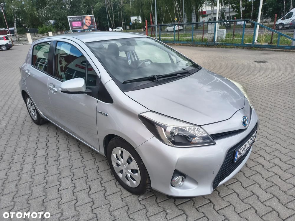 Toyota Yaris - 12