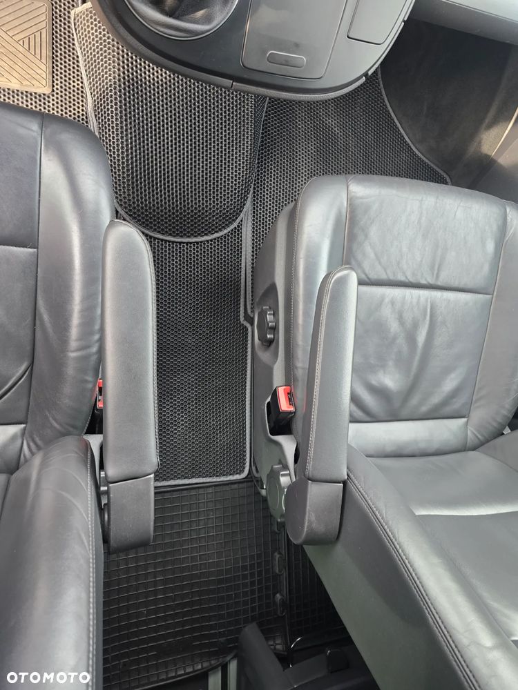 Volkswagen Multivan BiTDI L2 Comfortline 4Motion - 28
