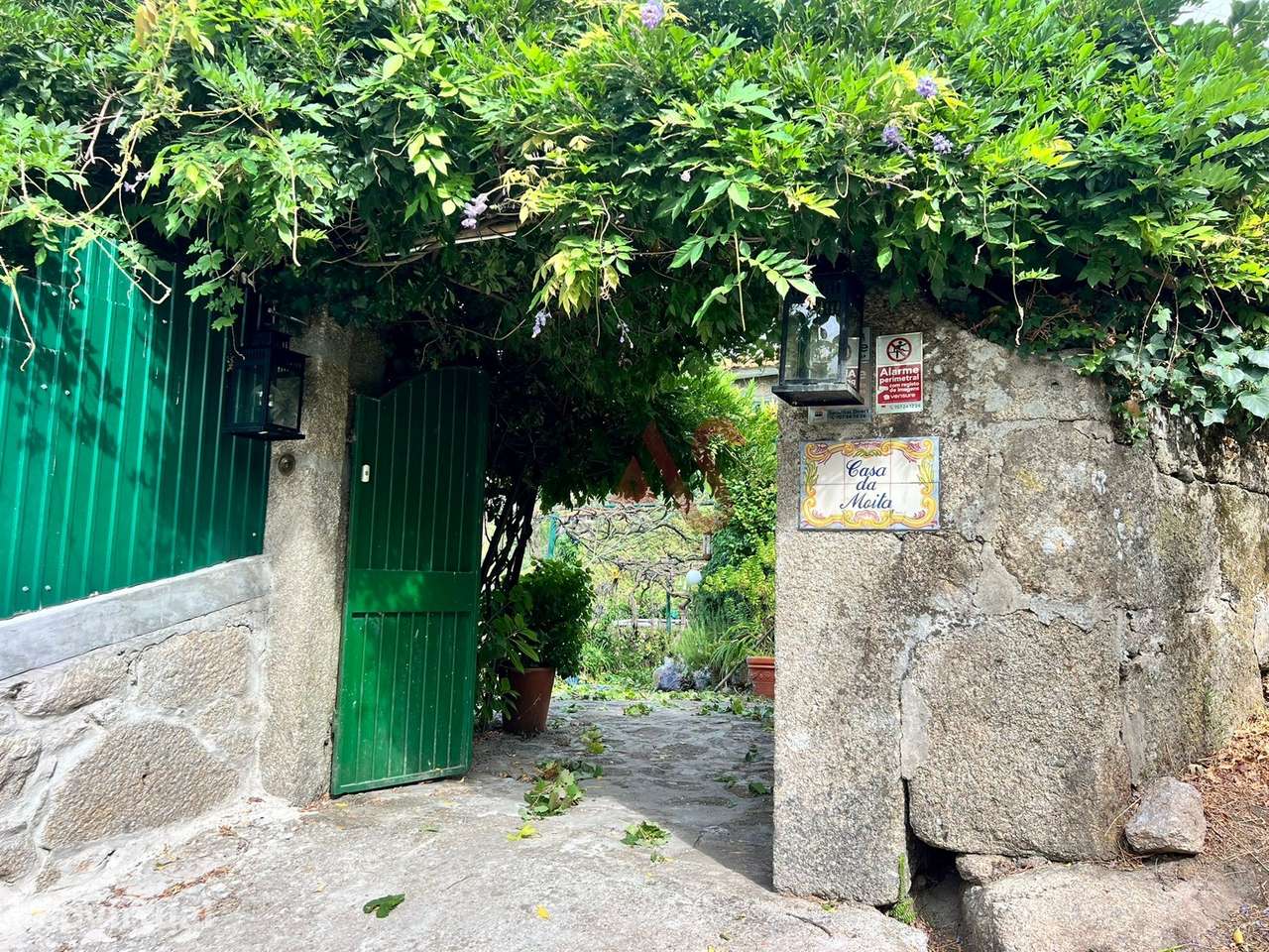 Moradia T3 em estilo Rústico em Oliveira do Douro, Cinfães, com Piscin - Grande imagem: 2/44