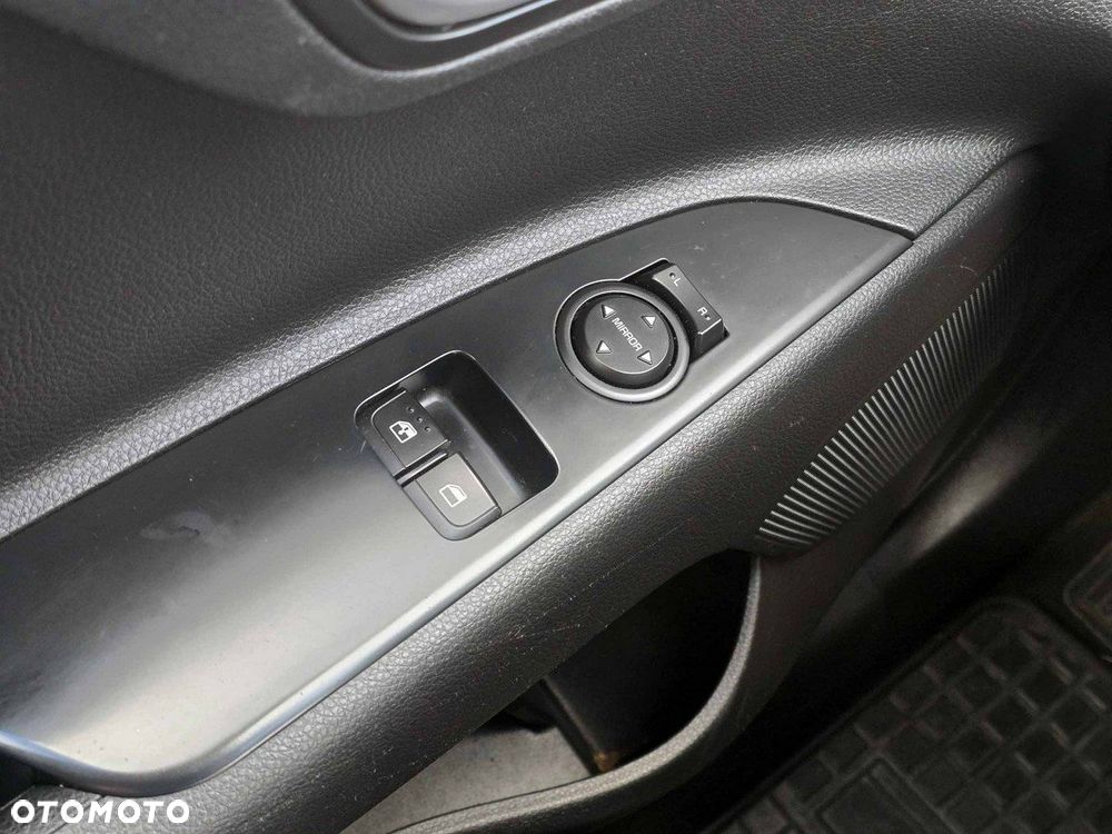 Kia Rio 1.4 crdi M - 6