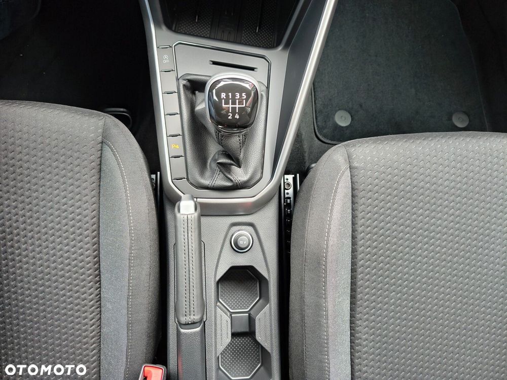 Volkswagen Polo - 24