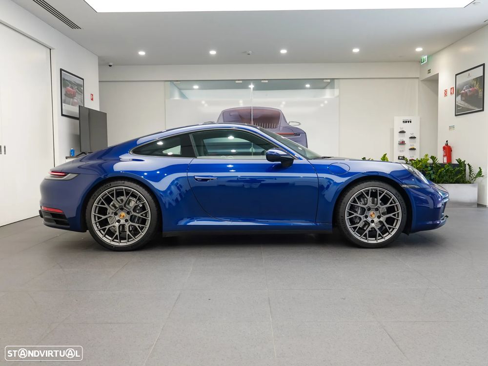 Porsche 911 (992) Carrera PDK - 11