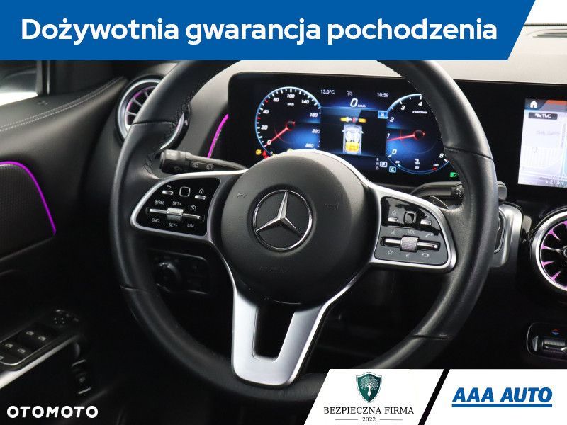 Mercedes-Benz GLB - 23
