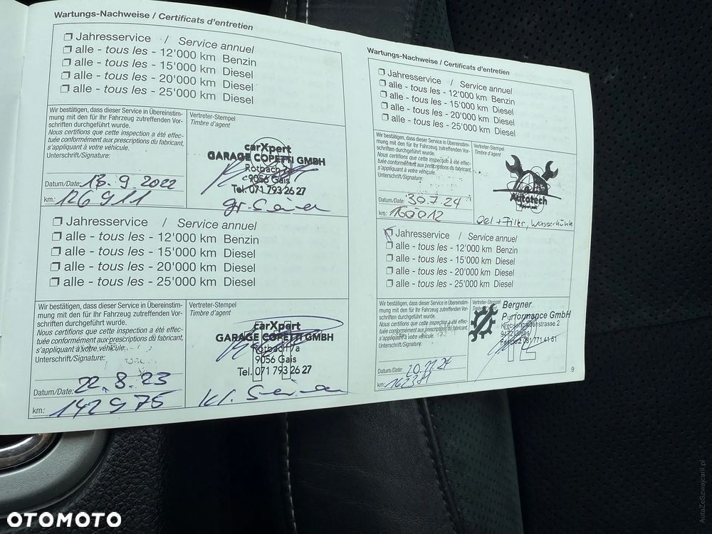 Jeep Grand Cherokee SRT - 18