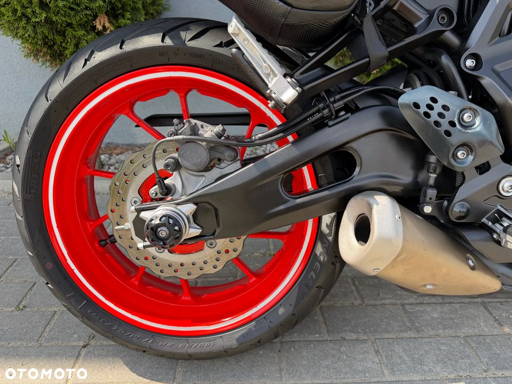 Yamaha MT - 22