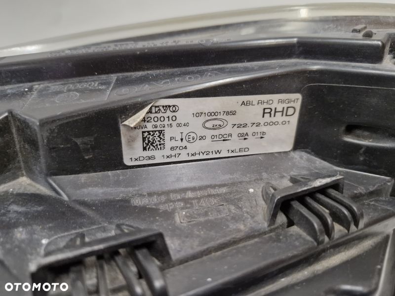 VOLVO V40 II 2 LAMPA REFLEKTOR PRAWY PRZÓD XENON UK 31420010 - 11