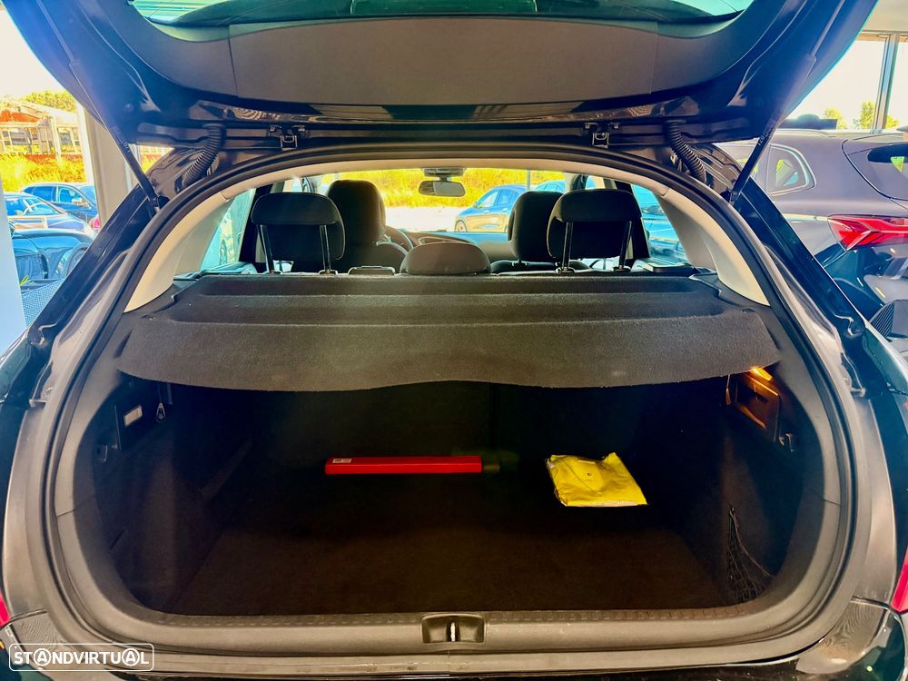 Citroën C4 e-HDi 110 EGS6 Stop/Start System Selection - 11