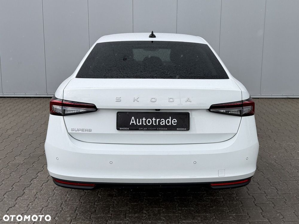 Skoda Superb 2.0 TDI SCR Essence DSG - 8