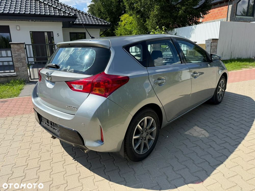 Toyota Auris - 29