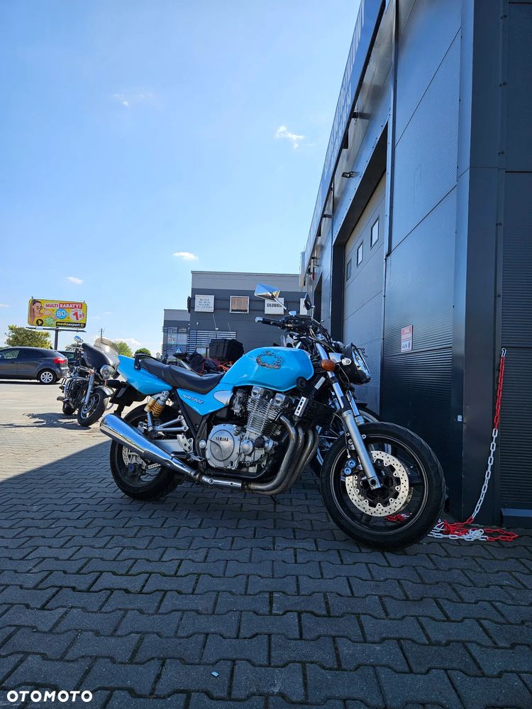 Yamaha XJR - 2