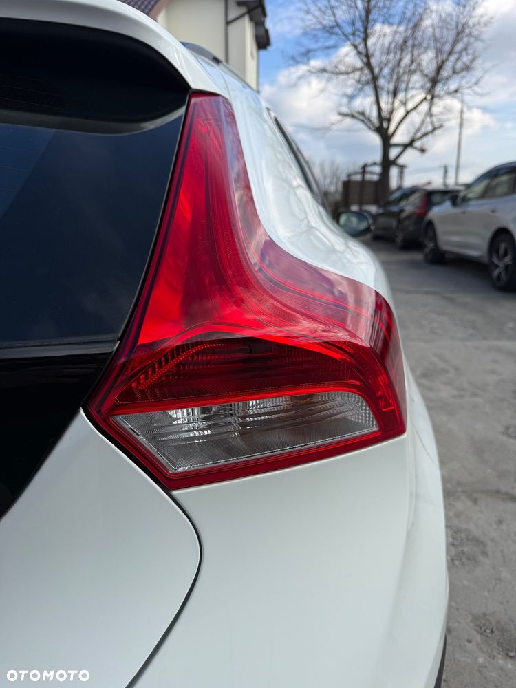 Volvo V40 Cross Country T3 Geartronic Momentum - 39