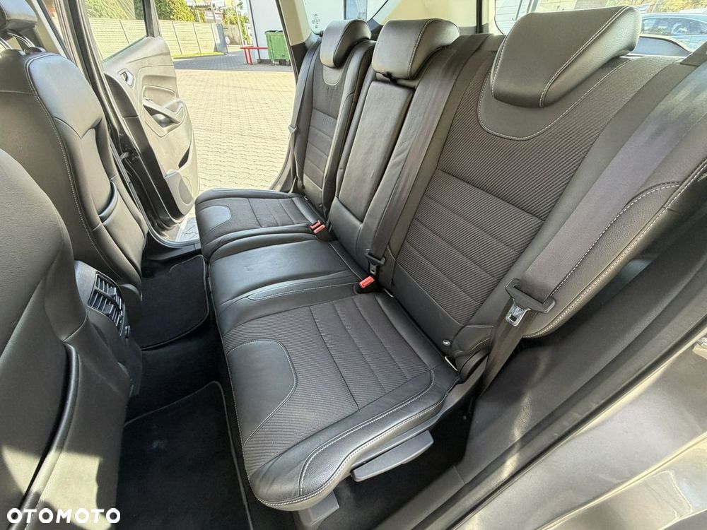 Ford Kuga 2.0 TDCi 4x4 Titanium - 25