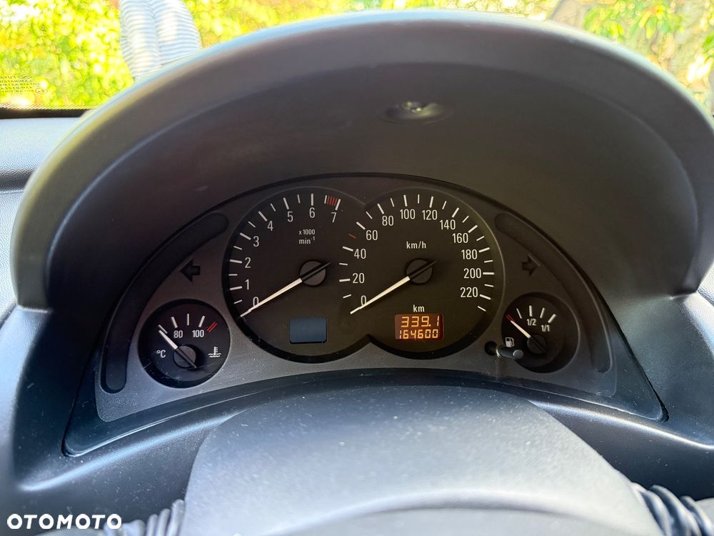 Opel Corsa 1.4 16V Elegance - 6